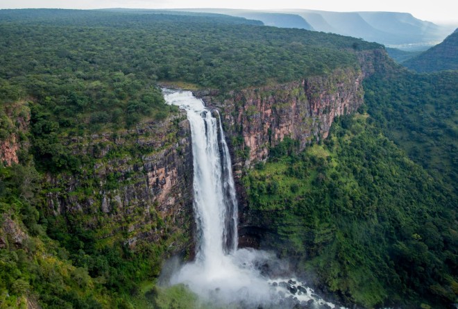 Kundulungu waterfall